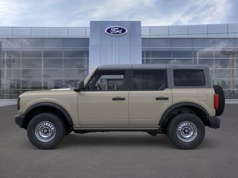New 2026 Ford Bronco 4-Door AWD/4WD image 3