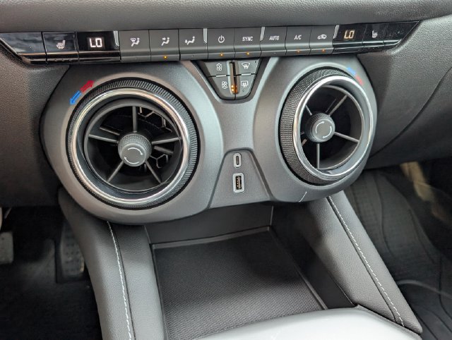 New 2026 Chevrolet Blazer LT w/ LPO, Floor Liner Package FWD image 20