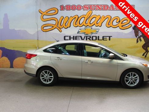 Used 2018 Ford Focus SE image 1