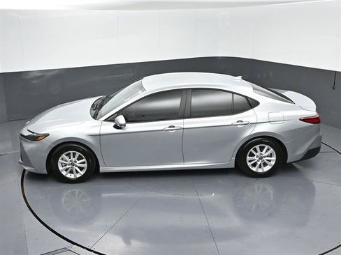 Certified 2026 Toyota Camry LE w/ Convenience Package FWD image 40