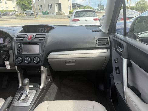 Used 2015 Subaru Forester 2.5i Limited AWD/4WD image 28
