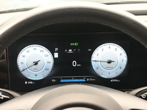 Used 2024 Hyundai Elantra Limited FWD image 12