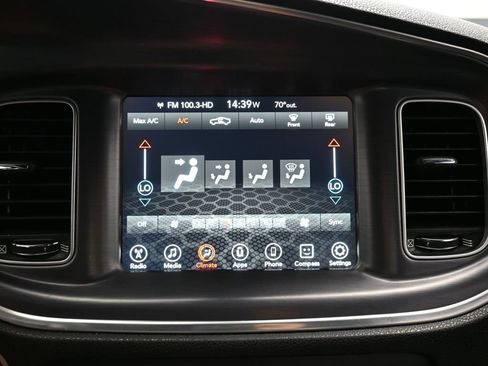 Used 2017 Dodge Charger R/T Scat Pack RWD image 30