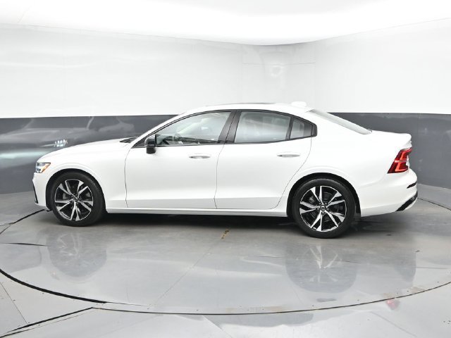 Used 2023 Volvo S60 B5 Core w/ Climate Package AWD/4WD image 7