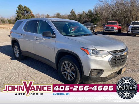 Used 2020 Chevrolet Traverse LS image 9