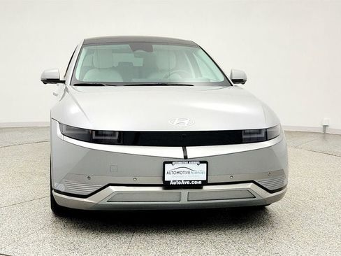 Used 2024 Hyundai Ioniq 5 Limited image 2