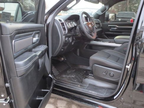 Used 2025 RAM 1500 Big Horn AWD/4WD image 13