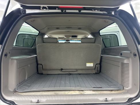 Used 2005 Chevrolet Suburban LT w/ Preferred Equipment Group image 30