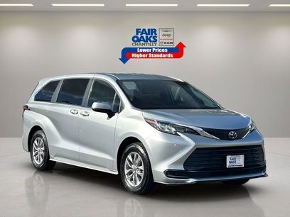 Used 2022 Toyota Sienna LE