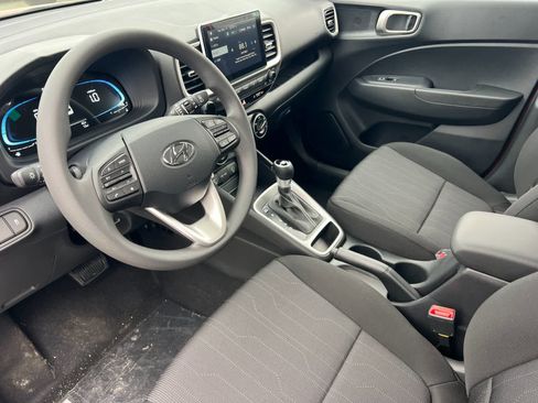 New 2026 Hyundai Venue SE image 11