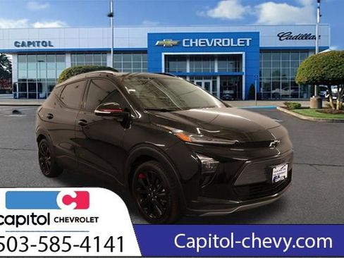 Used 2023 Chevrolet Bolt EUV LT w/ Redline Edition FWD image 1