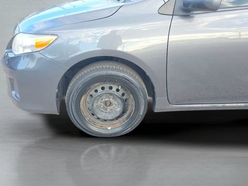 Used 2013 Toyota Corolla L FWD image 21