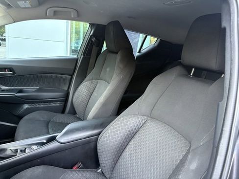 Used 2021 Toyota C-HR LE image 15