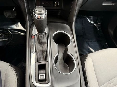 Used 2020 Chevrolet Equinox LT image 36