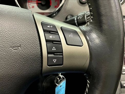 Used 2007 Pontiac Solstice Convertible w/ Premium Package RWD image 11