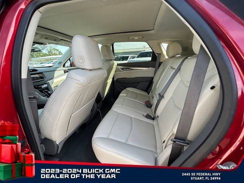 Used 2025 Cadillac XT5 Premium Luxury image 12