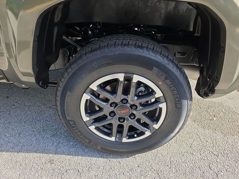 New 2026 Toyota Tacoma TRD Sport w/ TRD Sport Upgrade Package AWD/4WD image 30