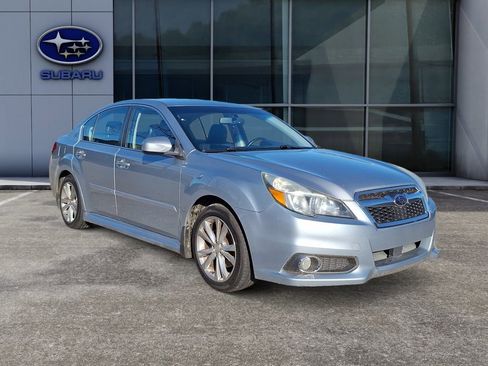 Used 2013 Subaru Legacy 2.5i Limited image 3