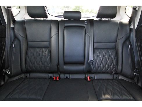 Used 2025 Nissan Rogue Platinum w/ Tech Package FWD image 16