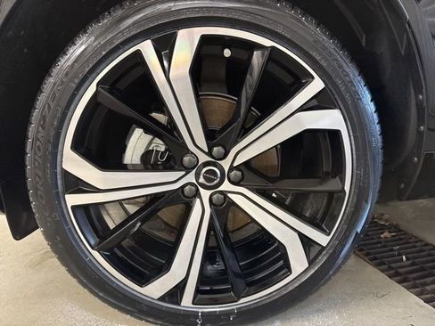 Certified 2024 Volvo XC60 B5 Ultimate w/ Protection Package Premier image 10