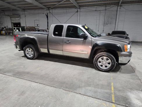 Used 2013 GMC Sierra 1500 SLE w/ Power Tech Package image 18