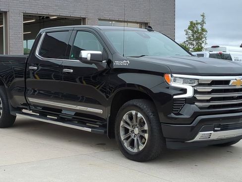 Used 2023 Chevrolet Silverado 1500 High Country w/ Z71 Off-Road Package image 9