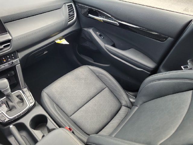 Used 2024 Kia Seltos EX AWD/4WD image 9
