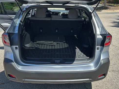 Used 2023 Subaru Outback Premium image 18