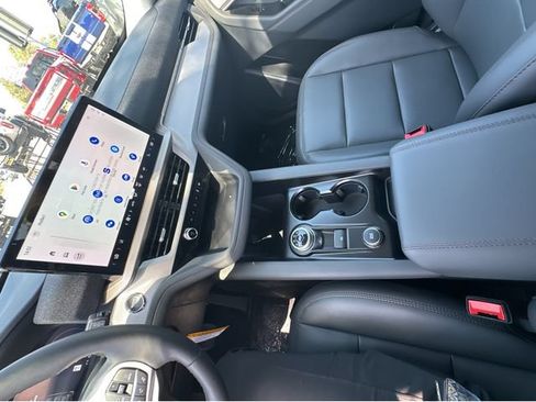 New 2026 Ford Explorer Active w/ Active Comfort Package RWD image 33