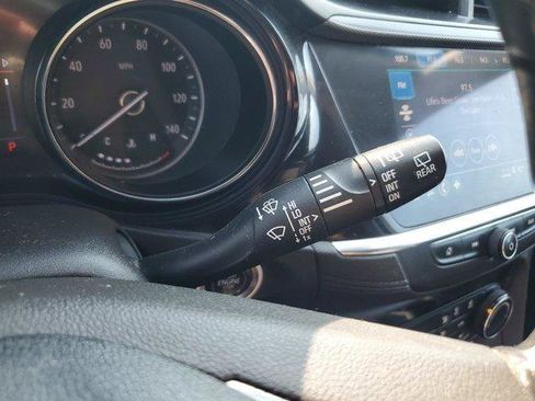 Used 2021 Buick Encore GX Preferred w/ Cold Weather Comfort Package FWD image 27
