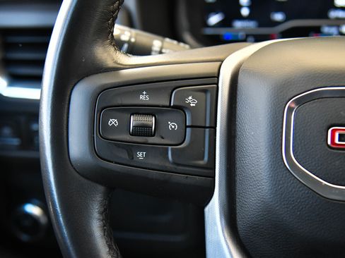 Used 2023 GMC Yukon XL SLE RWD image 35