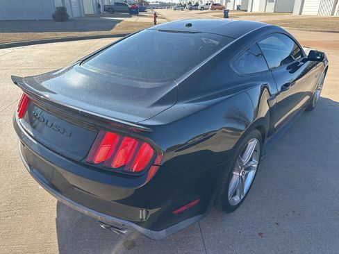 Used 2016 Ford Mustang GT Premium image 3
