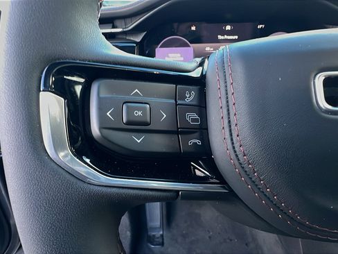 Used 2024 Jeep Wagoneer Launch Edition image 28