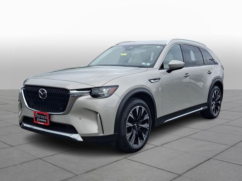 Certified 2024 MAZDA CX-90 Plug-In Hybrid w/ Premium Plus AWD/4WD image 4