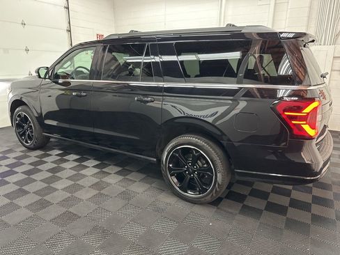 Used 2024 Ford Expedition Max Limited AWD/4WD image 6