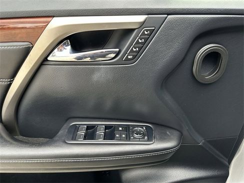 Used 2018 Lexus RX 350L FWD image 21
