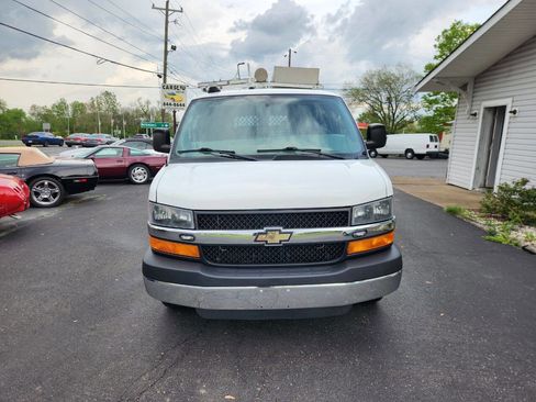 Used 2016 Chevrolet Express 3500 image 14