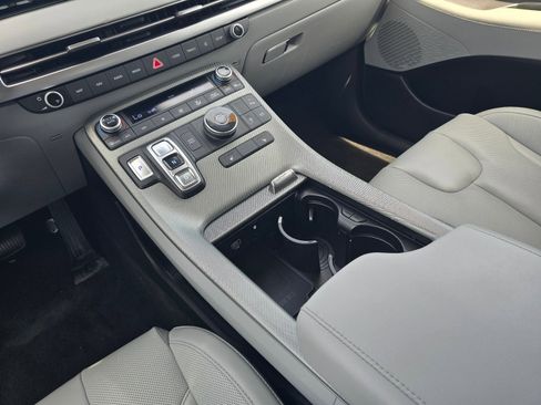 Used 2025 Hyundai Palisade SEL FWD image 17