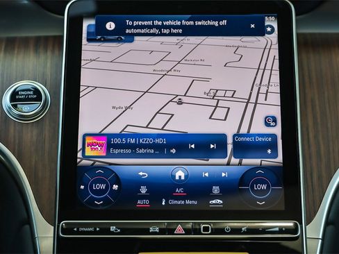 Used 2024 Mercedes-Benz GLC 300 4MATIC image 13