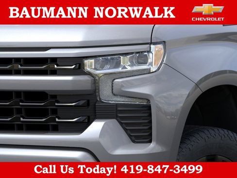 New 2025 Chevrolet Silverado 1500 RST w/ Dark Appearance Package AWD/4WD image 10