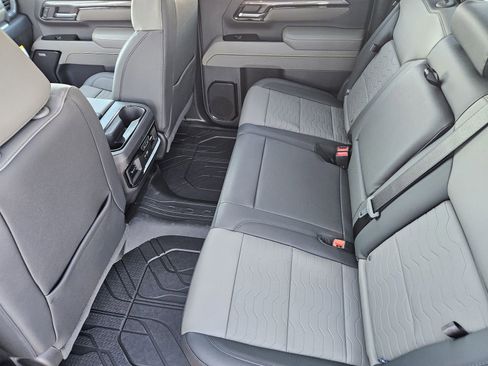 New 2026 Chevrolet Silverado 2500 ZR2 image 32