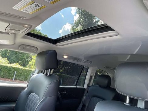 Used 2023 Nissan Armada Platinum w/ Captain's Chairs Package RWD image 8