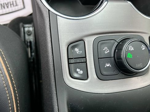 Used 2024 GMC Terrain AT4 AWD/4WD image 31