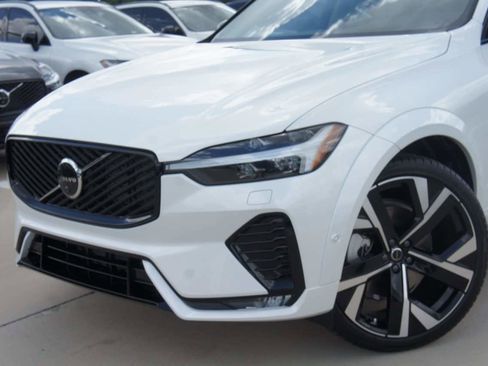 New 2026 Volvo XC60 B5 Ultra w/ Protection Package Premier image 22