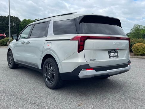 New 2026 Kia Carnival EX FWD image 5