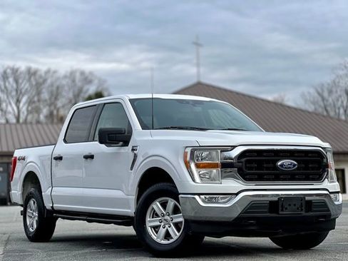 Used 2021 Ford F150 XLT w/ Equipment Group 301A Mid AWD/4WD image 3