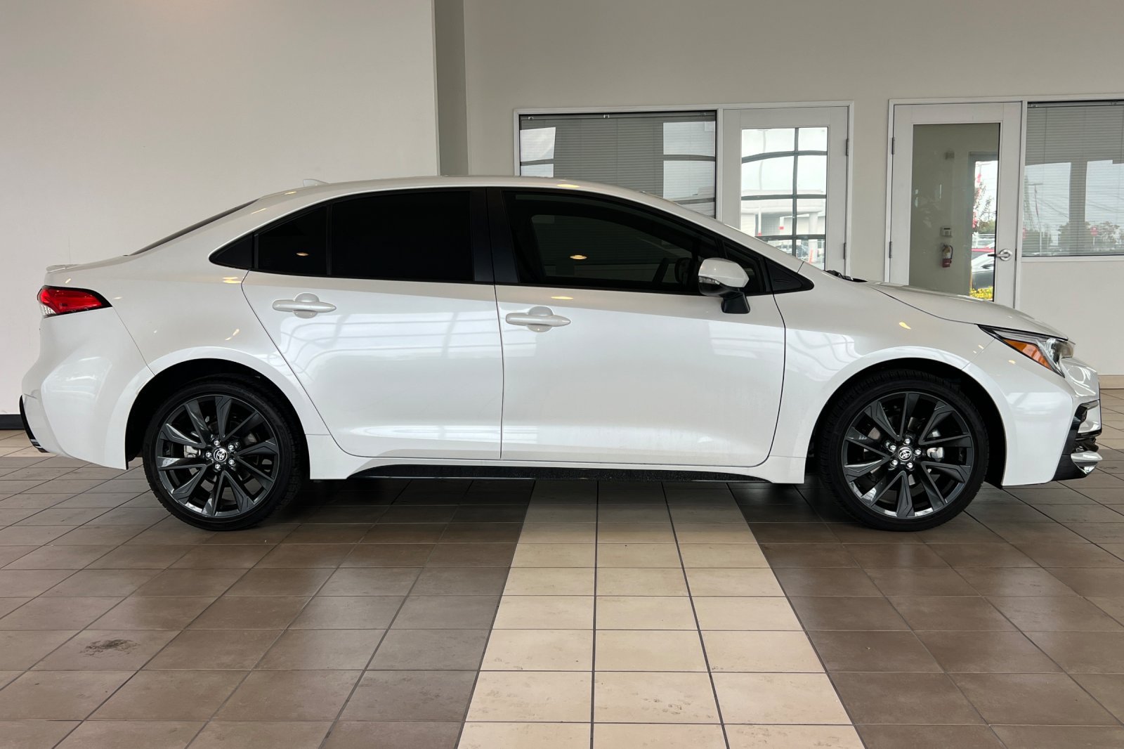 Certified 2026 Toyota Corolla SE FWD image 3