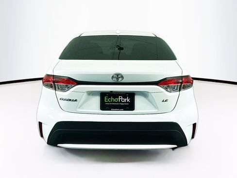 Used 2020 Toyota Corolla LE FWD image 7