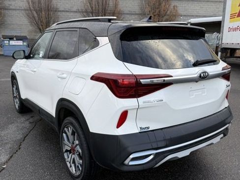 Used 2021 Kia Seltos S image 8