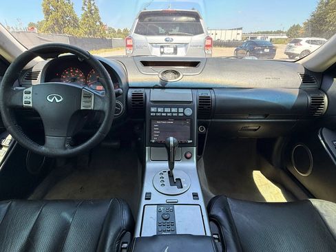 Used 2004 INFINITI G35 Coupe w/ Premium Pkg RWD image 3